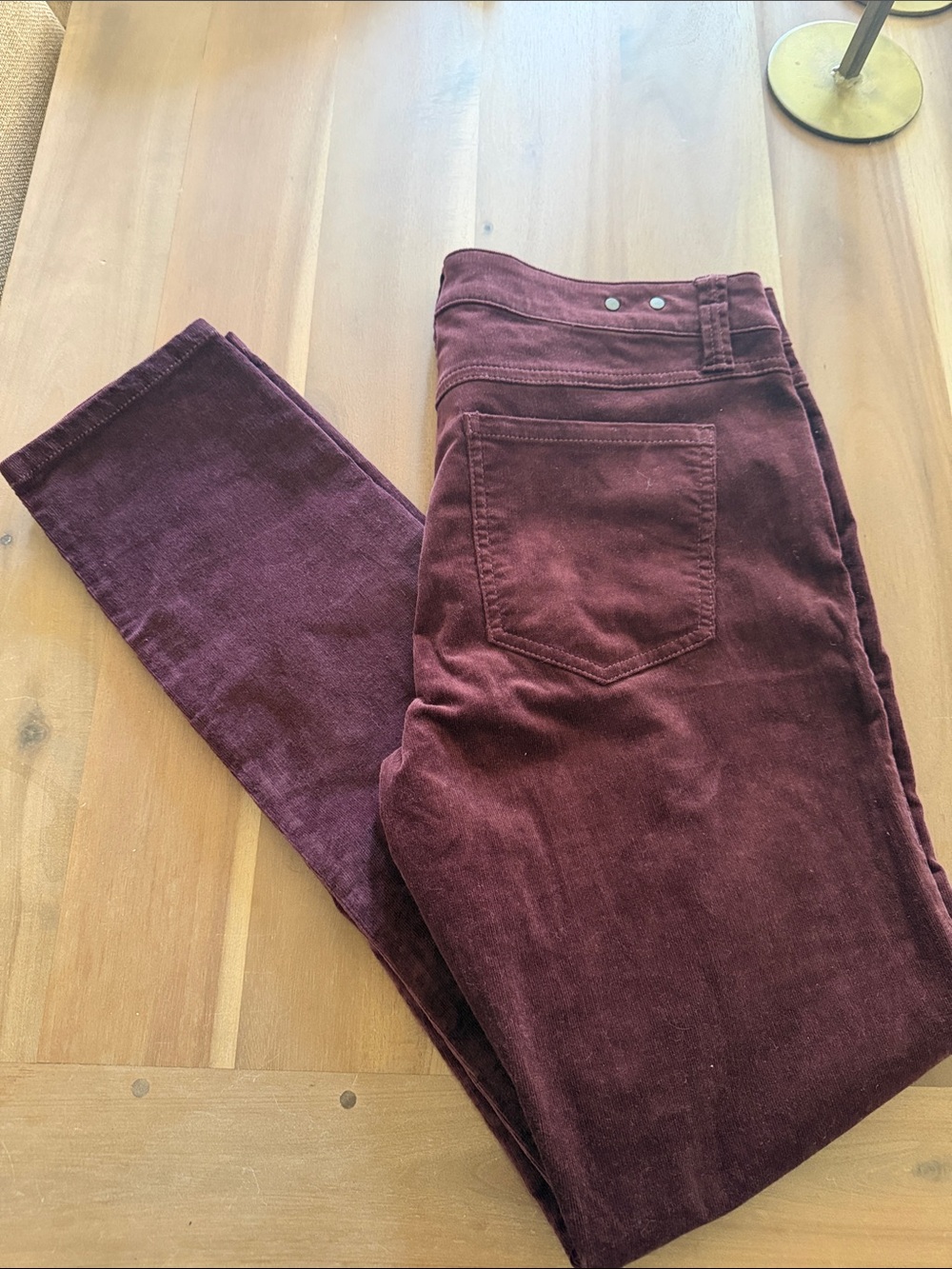 CAbi The Skinny Jeans in Deep Burgundy Corduroy vineyard 10 nwt